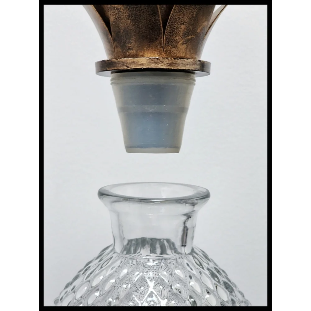 RARE Pier 1 Faceted Glass Pineapple Decanter Gilt Bronze Metal Fronds Stopper